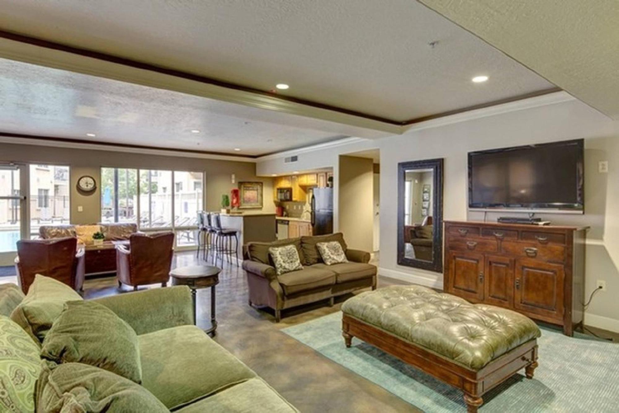 1-Bedroom Condo In The Heart Of The City Salt Lake City Exterior photo